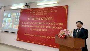 PGS.TS. Nguyễn Hoàng Hiển - Giám đốc Phân viện Học viện tại TP.Huế 
phát biểu khai giảng khóa học