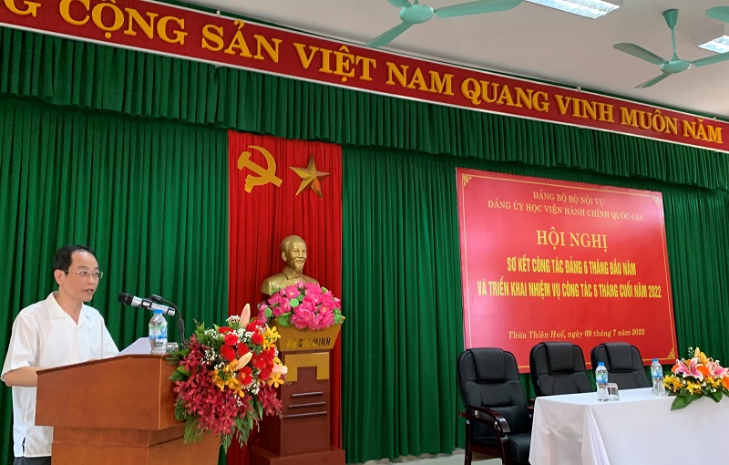 Đ/c  Nguyễn Minh Tuấn – Đảng ủy viên, Chánh văn phòng Đảng ủy Học viện tuyên bố lý do, giới thiệu đại biểu tham dự Hội nghị