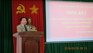TS. Nguyễn Đăng Quế - Giám đốc Phân viện khu vực Tây Nguyên phát biểu bế giảng khóa học