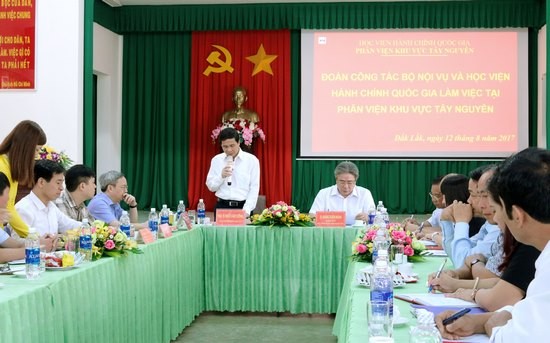 PGS.TS. Triệu Văn Cường - Thứ trưởng Bộ Nội vụ phát biểu tại buổi làm việc