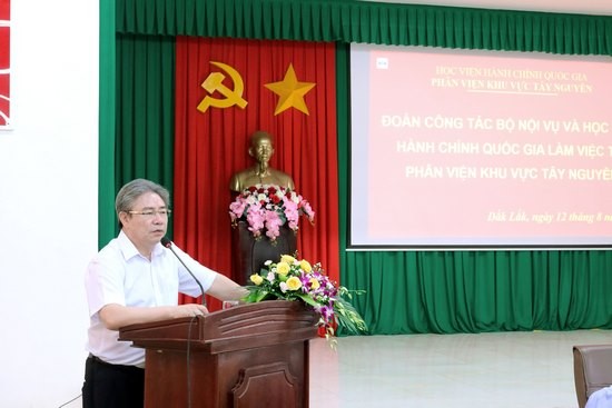 TS. Đặng Xuân Hoan - Giám đốc Học viện Hành chính Quốc gia phát biểu tại buổi lễ