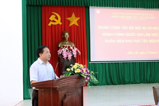 TS. Nguyễn Đăng Quế - Giám đốc Phân viện khu vực Tây Nguyên phát biểu tại buổi làm việc