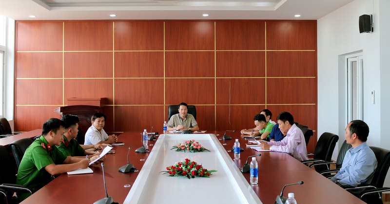 TS. Thiều Huy Thuật - Phó giám đốc Phân viện HVHC Quốc gia khu vực Tây Nguyên phát biếu tại buổi công bố quyết định