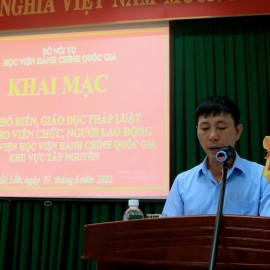 ThS. Phan Xuân Quý - TP. Tổ chức Hành chính tuyên bố lí do, giới thiệu đại biểu