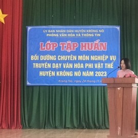 ThS. Hồ Thị Huyền Trang - Phòng quản lý đào tạo và bồi dưỡng; Phân viện HVHCQG KV Tây Nguyên công bố quyết định mở lớp.