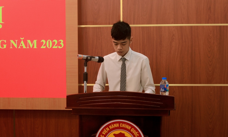 ThS. Trần Hữu Nam - Chánh văn phòng Phân viện phát biểu tại Hội nghị