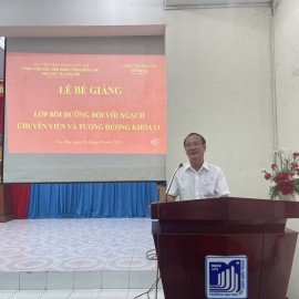 Ông Bùi Trọng Lân – Phó Giám đốc Sở Nội vụ tỉnh Phú Yên phát biểu tại buổi Lễ