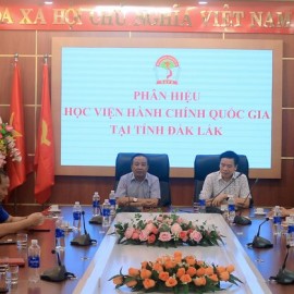 TS. Nguyễn Đăng Quế - Ủy viên Ban thường vụ Đảng ủy, Phó Giám đốc Học viện Hành chính Quốc gia phát biểu.
