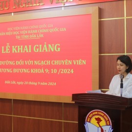 ThS. Nguyễn Thu Hương - Phòng Quản lý đào tạo và bồi dưỡng, Phân hiệu HVHCQG tại tỉnh Đắk Lắk thông qua Quyết định mở lớp