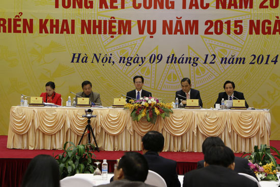 1.Thủ tướng Chính phủ Nguyễn Tấn Dũng, Bộ trưởng Bộ Nội vụ Nguyễn Thái Bình cùng các Thứ trưởng Bộ Nội vụ chủ trì Hội nghị