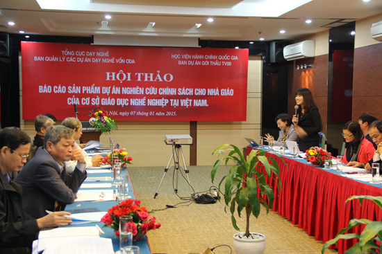PGS.TS. Lê Thị Vân Hạnh – Phó Giám đốc Học viện phát biểu tại hội thảo