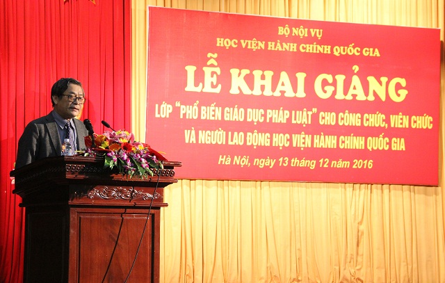 PGS.TS. Lưu Kiếm Thanh - Phó Giám đốc Học viện phát biểu tại Lễ khai mạc