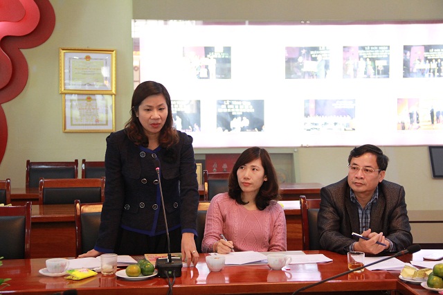PGS.TS. Nguyễn Thị Thu Vân - Trưởng Khoa Văn bản và Công nghệ hành chính phát biểu tại Hội nghị