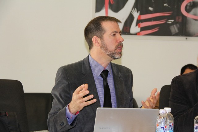  Ông Marc Durieux - Trưởng phòng Công nghệ thông tin của CHEMI trình bày tại buổi tập huấn