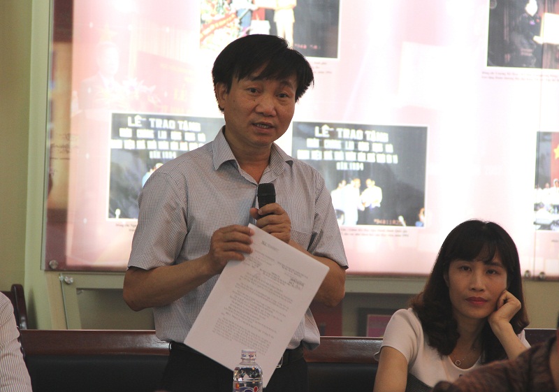 TS. Nguyễn Minh Sản - Phó Trưởng Khoa Sau đại học báo cáo về hoạt động đào tạo Sau Đại học của Học viện