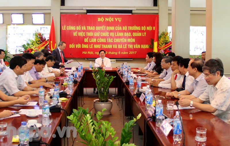 Vụ trưởng Vụ Tổ chức Cán bộ Nguyễn Quốc Khánh công bố các Quyết định