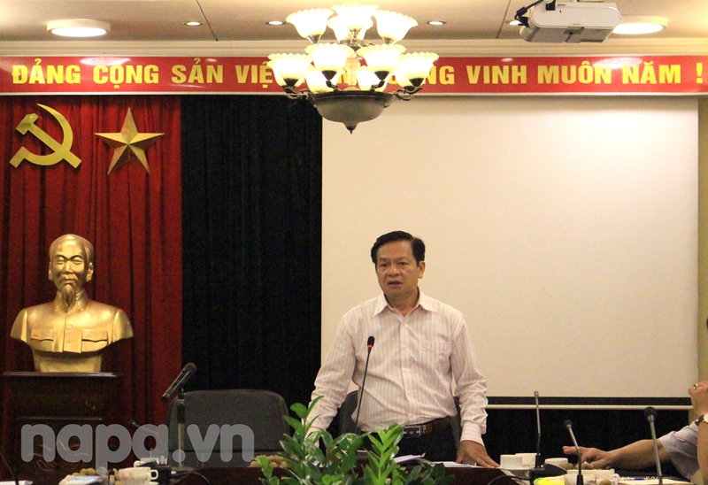 Đồng chí Hoàng Quang Đạt chủ trì phiên họp Đảng ủy Học viện