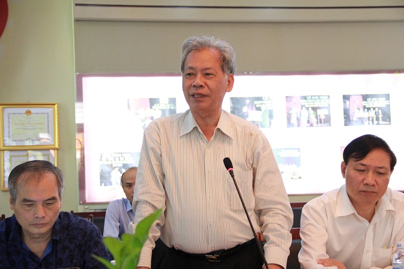 TS. Thang Văn Phúc – nguyên Thứ trưởng Bộ Nội vụ phát biểu tại Hội thảo.