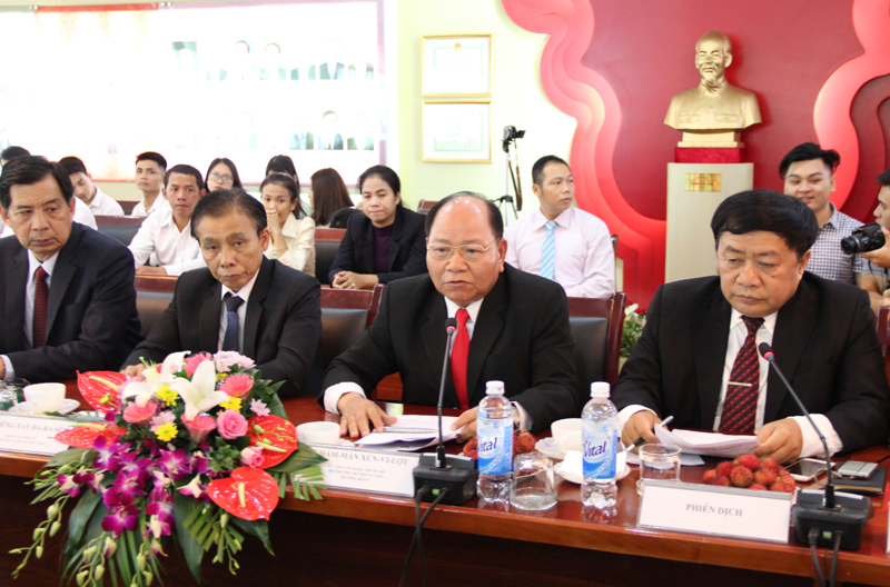 Đồng chí Khamman Sounvileuth, Ủy viên Trung ương Đảng Nhân dân Cách mạng Lào, Bộ trưởng Bộ Nội vụ CHDCND Lào phát biểu tại buổi Lễ