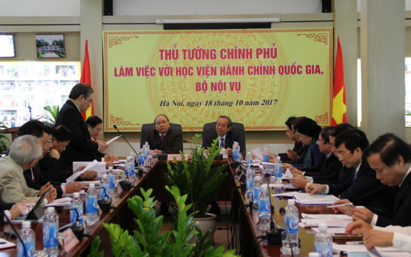 TS. Đặng Xuân Hoan, Giám đốc Học viện phát biểu ý kiến tại buổi làm việc