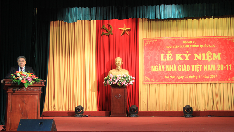  TS. Đặng Xuân Hoan - Giám đốc Học viện phát biểu chúc mừng tại buổi Lễ