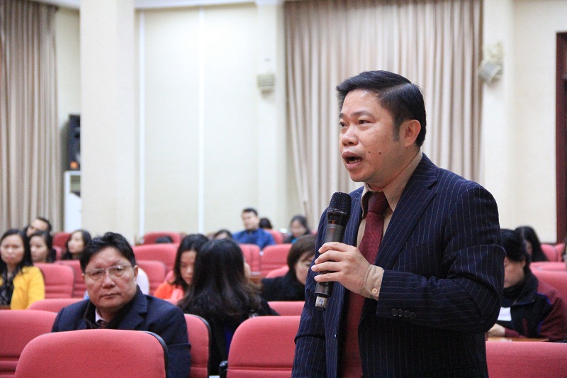 PGS.TS. Nguyễn Văn Hậu - Trưởng Ban Đào tạo đóng góp ý kiến vào Dự thảo Báo cáo hoạt động của Công đoàn Học viện tại Đại hội