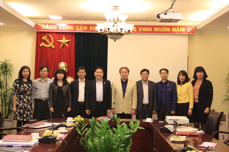 TS. Đặng Xuân Hoan – Giám đốc Học viện, Chủ tịch HĐBT cùng các ủy viên HĐBT