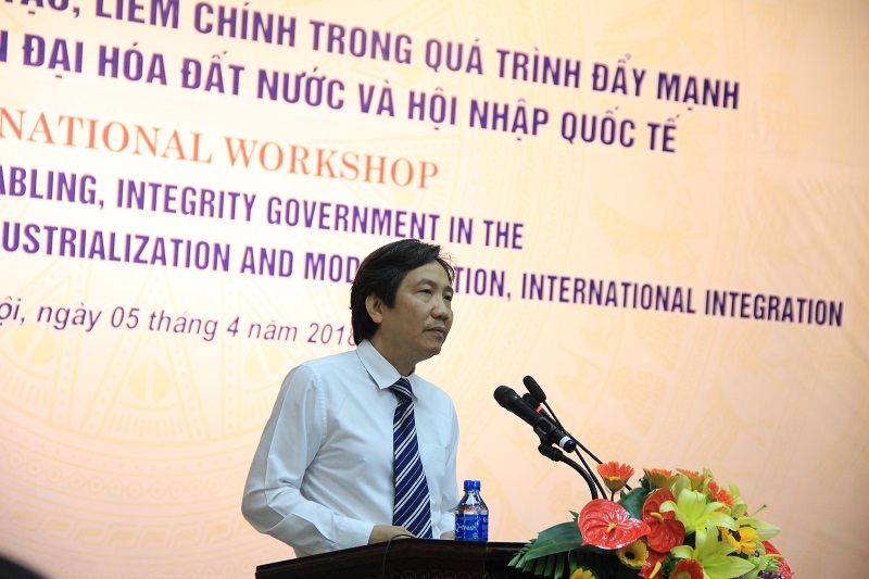 TS. Trần Anh Tuấn – Thứ trưởng Bộ Nội vụ phát biểu tại Hội thảo