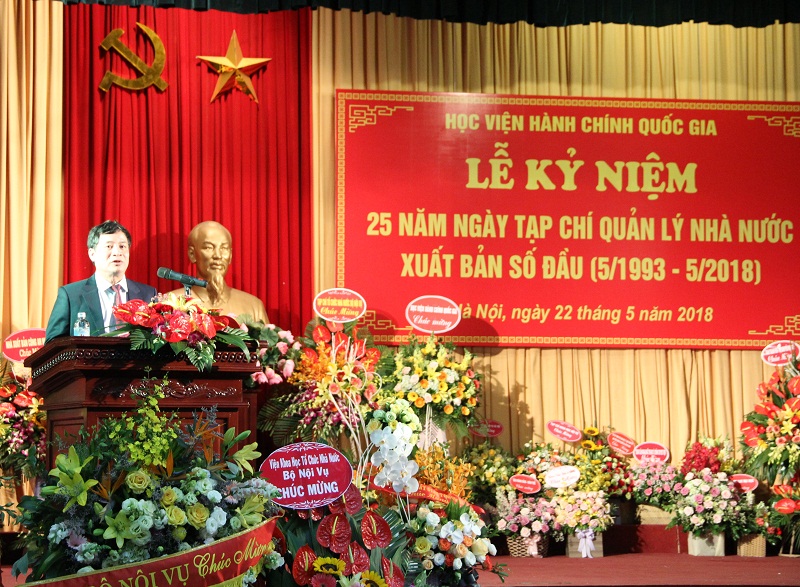  TS. Nguyễn Quang Vinh – Phó Tổng biên tập phụ trách Tạp chí QLNN trình bày diễn văn Lễ kỷ niệm