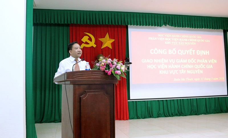 TS. Nguyễn Đăng Quế phát biểu tại buổi Lễ