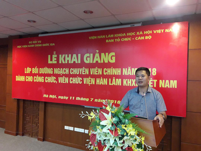 PGS.TS. Phạm Minh Phúc, Phó Trưởng ban Ban Tổ chức cán bộ Viện Hàn lâm Khoa học xã hội Việt Nam 