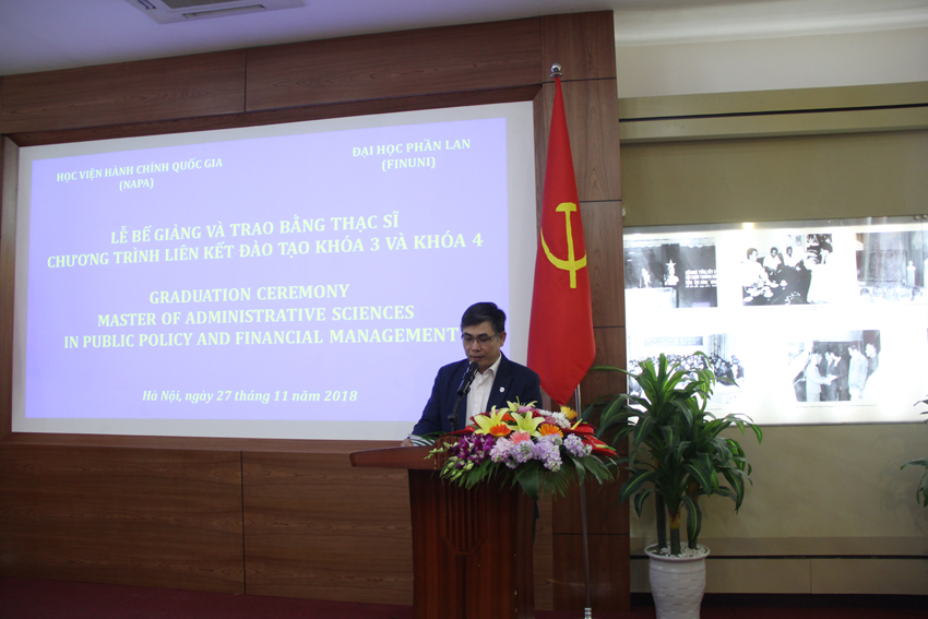 Ông Trần Trung Vinh – Phó Chánh Văn phòng Đề án 165 phát biểu chúc mừng 