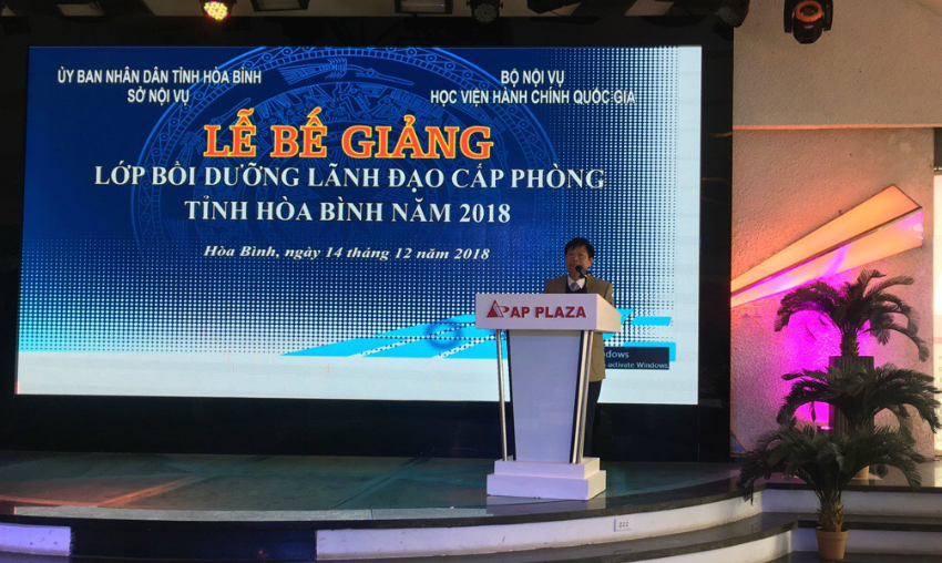 Ông Bùi Việt Phương, Phó Giám đốc Sở Nội vụ tỉnh Hòa Bình phát biểu