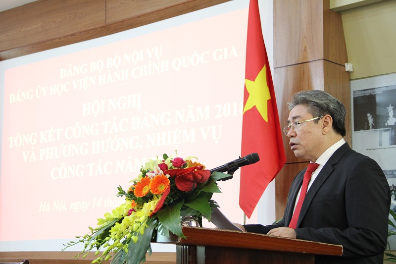  Đồng chí Đặng Xuân Hoan – Bí thư Đảng ủy Học viện phát biểu khai mạc Hội nghị