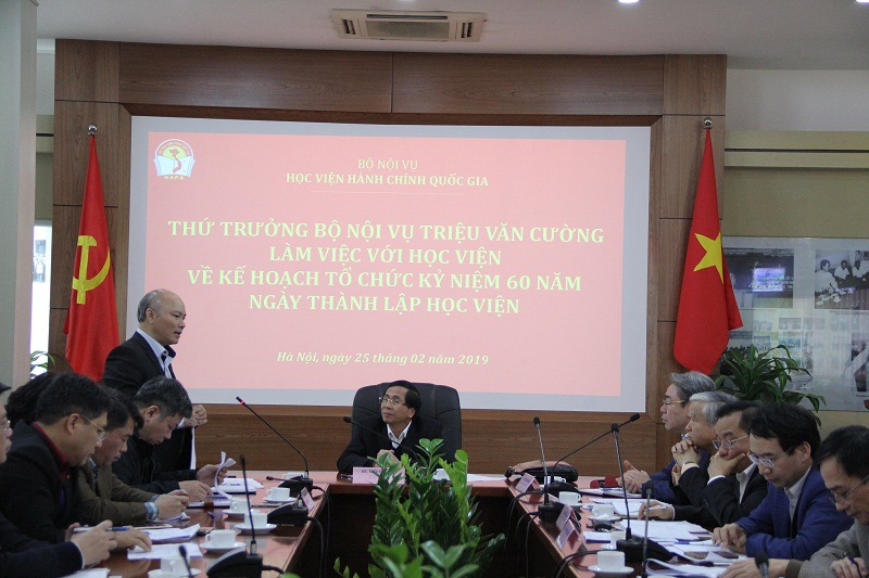 Đồng chí Vũ Đăng Minh – Chánh Văn phòng Bộ Nội vụ góp ý về kế hoạch tổ chức Lễ Kỷ niệm