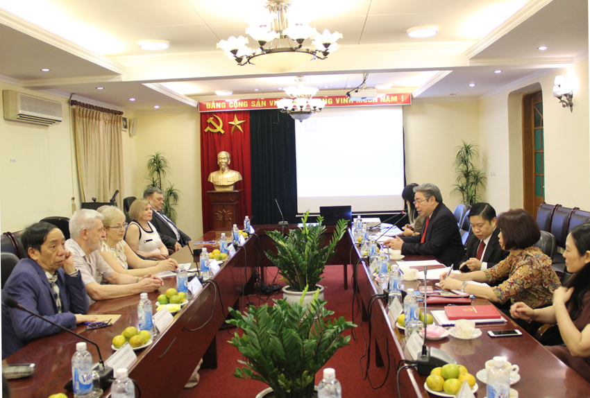 TS. Đặng Xuân Hoan, Giám đốc Học viện Hành chính Quốc gia phát biểu ý kiến tại buổi làm việc