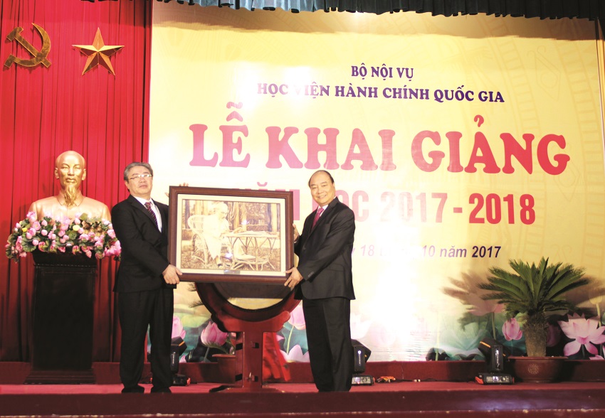 Đồng chí Nguyễn Xuân Phúc – Thủ tướng Chính phủ dự Lễ khai giảng năm học 2017 – 2018
