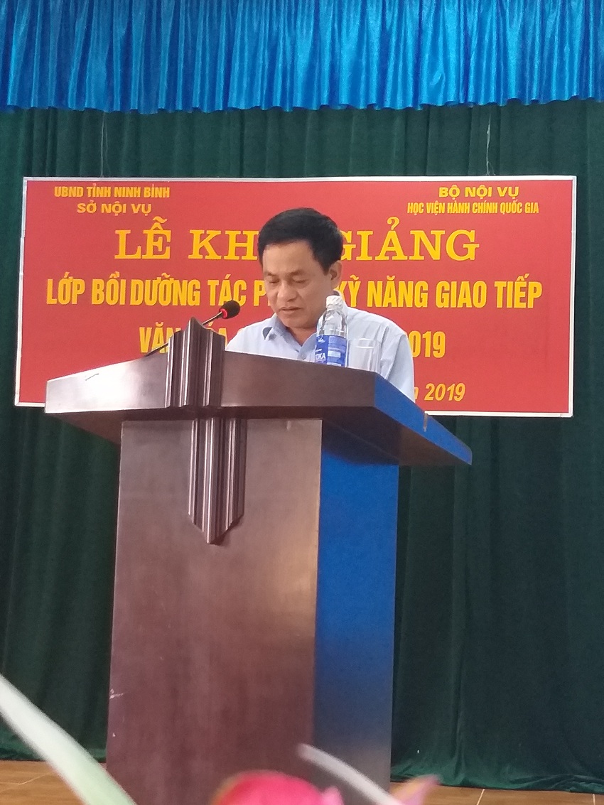 Đồng chí Trần Đức Minh - Phó Giám đốc Sở phát biểu tại buổi lễ