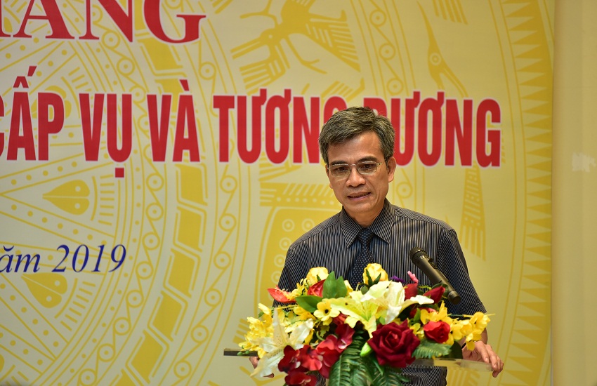Đồng chí Nguyễn Đức Thụ - Phó Bí thư Đảng ủy Cơ quan Văn phòng Quốc hội phát biểu