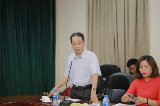 Đồng chí Nguyễn Minh Tuấn, đảng ủy viên, Chánh văn phòng Đảng ủy Học viện phát biểu