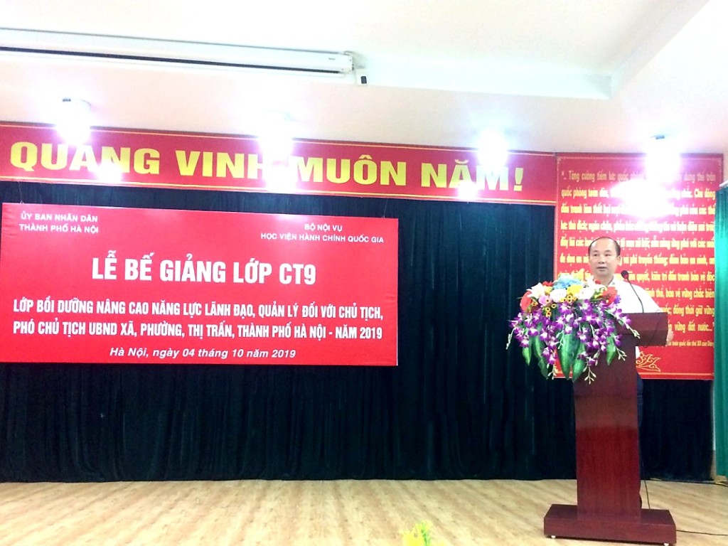 đồng chí Nguyễn Đình Hoa, Phó Giám đốc Sở Nội vụ Hà Nội phát biểu tại buổi Lễ