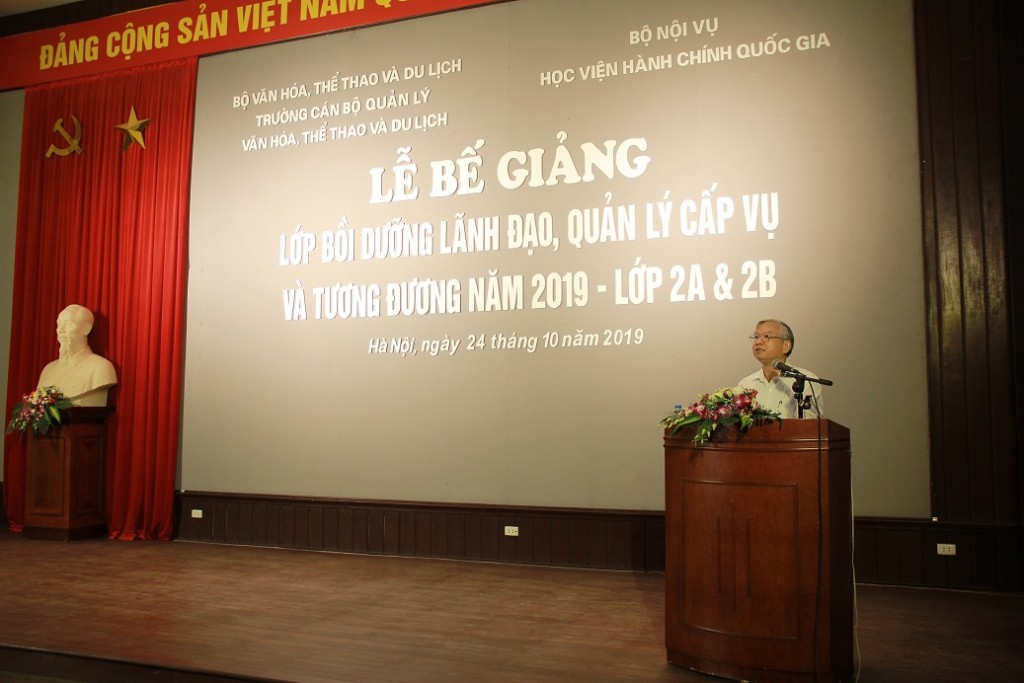 TS Vũ Thanh Xuân - Phó Giám đốc Học viện phát biểu kết thúc khóa học