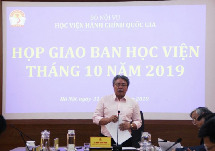 TS. Đặng Xuân Hoan - Giám đốc Học viện phát biểu tạ buổi giao ban