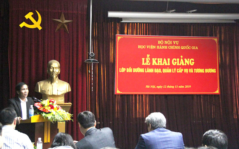 NGƯT.PGS.TS. Triệu Văn Cường, Ủy viên Ban cán sự đảng, Thứ trưởng Bộ Nội vụ phát biểu tại buổi lễ