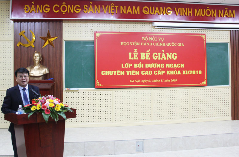 TS. Bùi Huy Tùng, Trưởng Ban quản lý bồi dưỡng phát biểu chúc mừng lớp họp