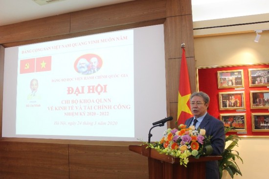 Đồng chí Đặng Xuân Hoan - Bí thư Đảng ủy, Giám đốc Học viện phát biểu chỉ đạo tại Đại hội