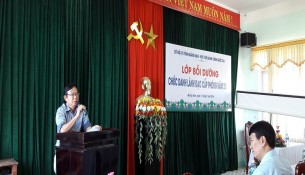 Đồng chí Phạm Viết Hùng, Trưởng phòng Công chức, viên chức Sở Nội vụ tỉnh Quảng Nam phát biểu