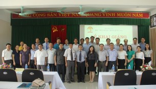 Lãnh đạo tỉnh Thừa Thiên Huế, Lãnh đạo Học viện Hành chính Quốc gia, giảng viên, cán bộ và các học viên chụp ảnh lưu niệm