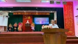 Đồng chí Võ Đức Thơ,Tinh ủy viên, Giám đốc Sở Nội vụ tỉnh Phú Yên phát biểu khai giảng khóa học