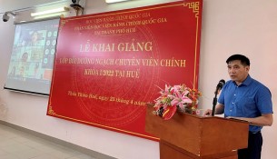 PGS.TS. Nguyễn Hoàng Hiển - Giám đốc Phân viện Học viện tại TP.Huế  phát biểu khai giảng khóa học